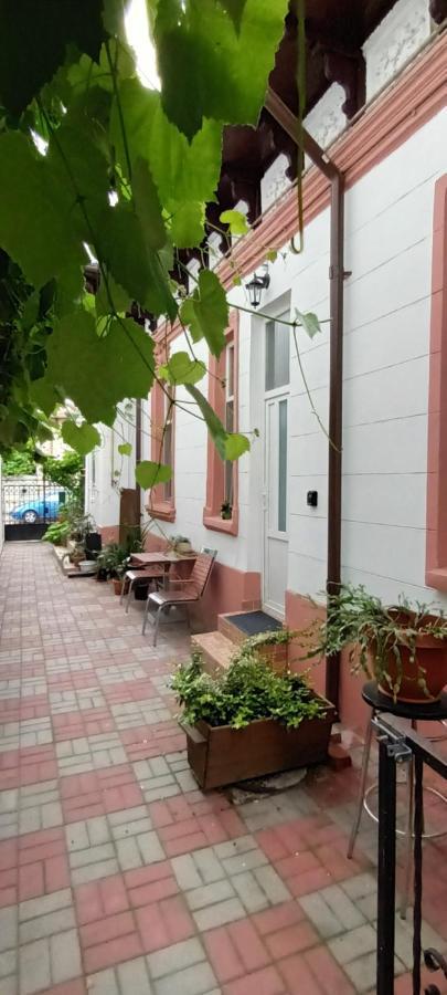 Апартаменты Casa Liveni Бухарест Экстерьер фото